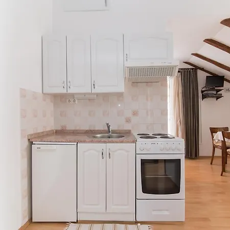 Apartman On The Komiža